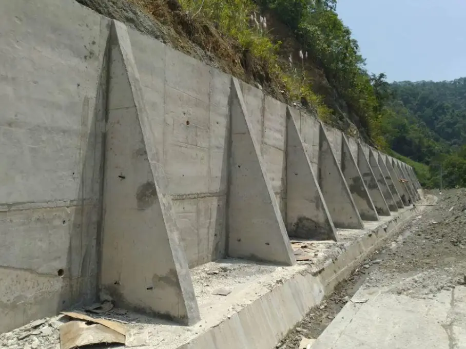 Counterfort Retaining wall