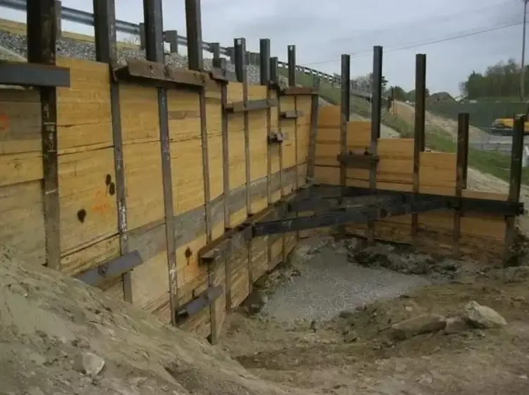 Sheet Pile Retaining Wall