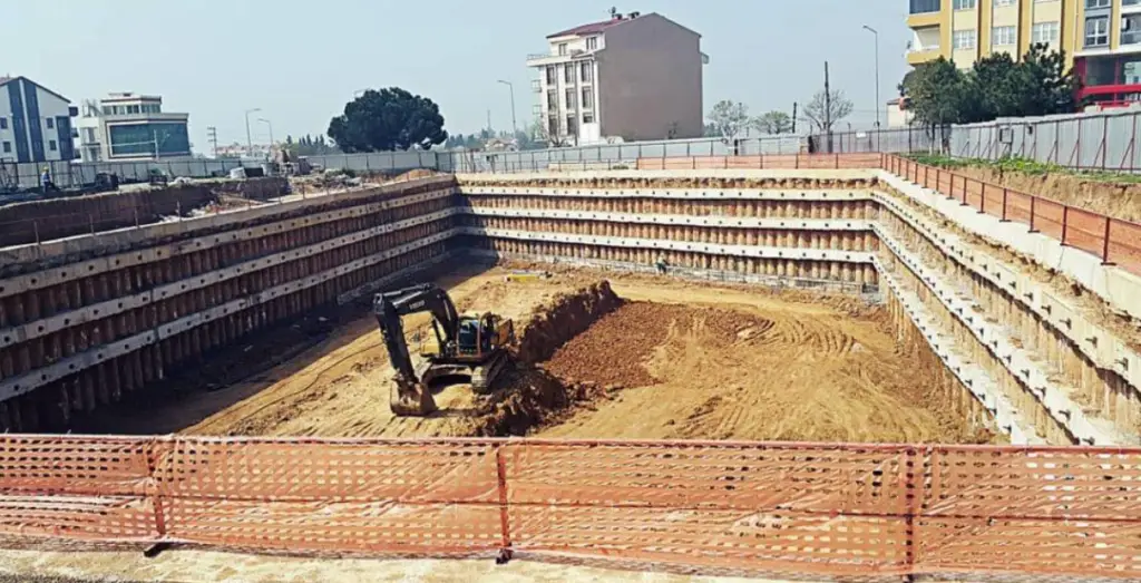 Anchored Retaining Wall