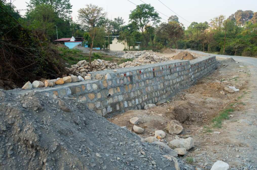 Toe wall